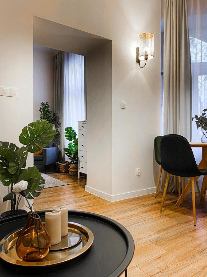 Charming Apartment, Wawel & Old Town Cracovie Extérieur photo