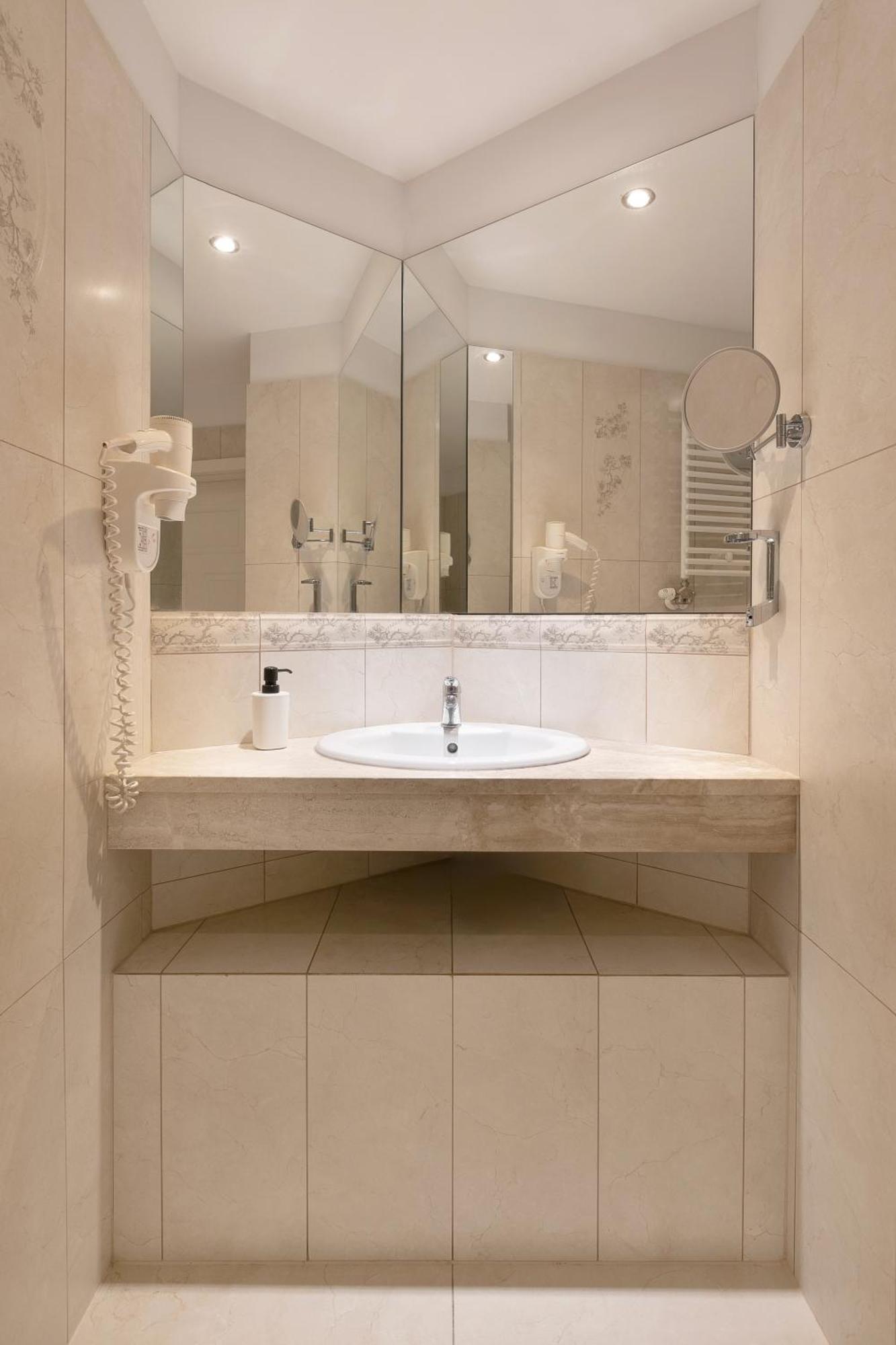 Charming Apartment, Wawel & Old Town Cracovie Extérieur photo